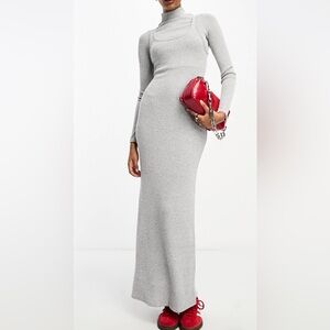 Asos design two in one high neck maxi dress with cami
Overlay size 2